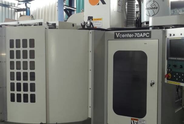 VMC DOUBLE PALATE CHANGER 700X400 ATC26 WITH CHIP CANVER,MANUAL BOOKS